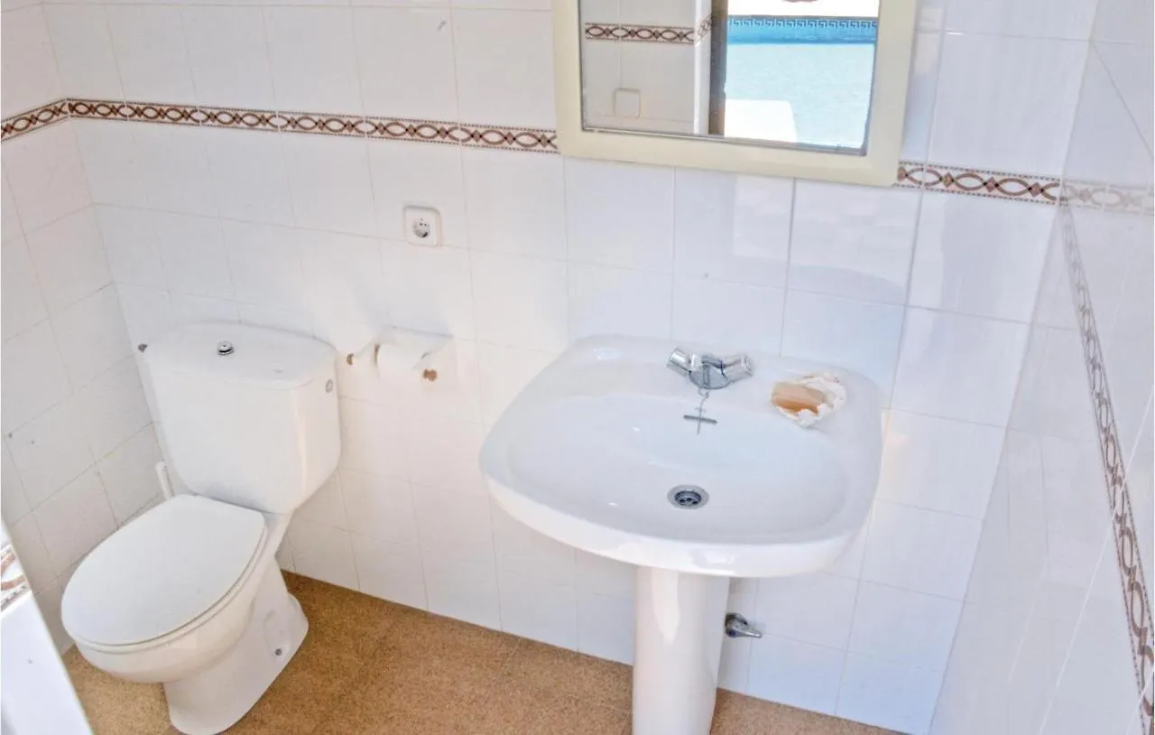 Holiday home Cozy Home In Bahia Azul-Badia Blava With Kitchen
