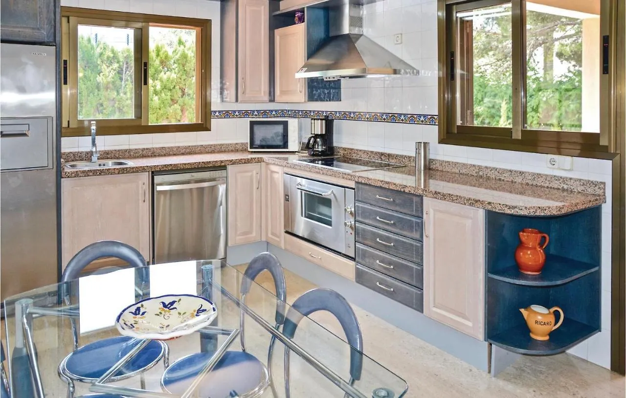 Holiday home Cozy Home In Bahia Azul-Badia Blava With Kitchen