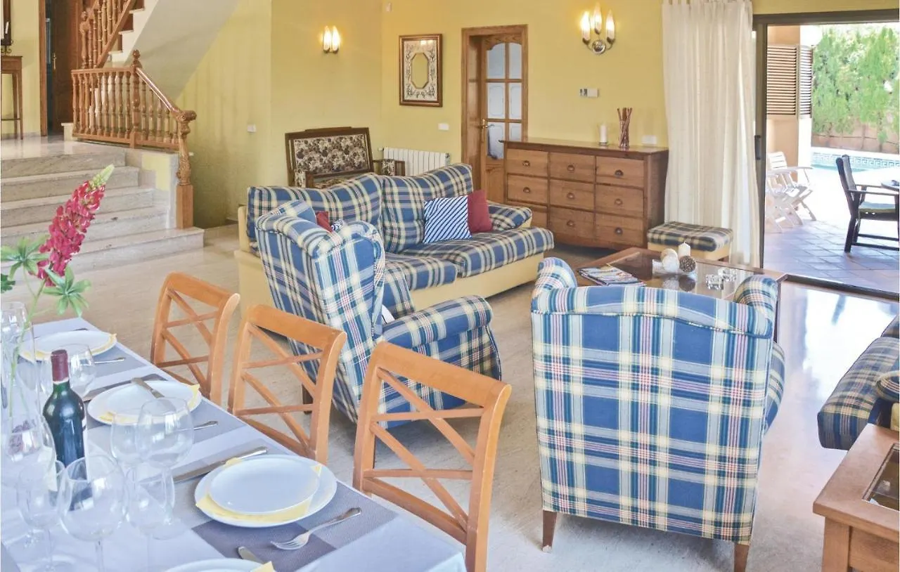 Cozy Home In Bahia Azul-Badia Blava With Kitchen