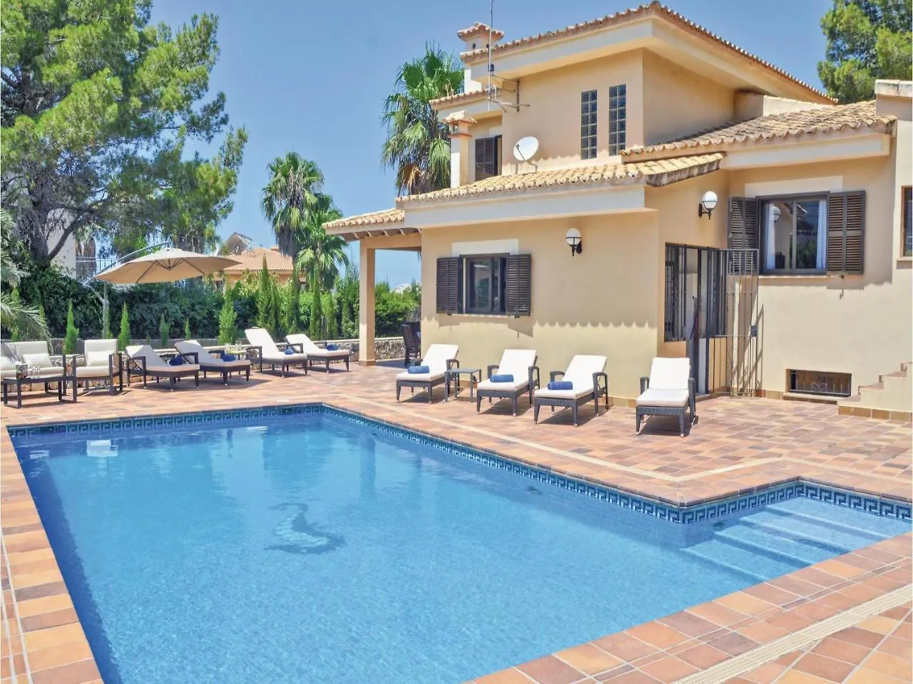 Cozy Home In Bahia Azul-Badia Blava With Kitchen location